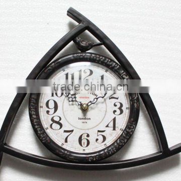 Swinging Table Clock