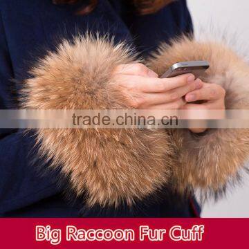 Luxurious Hot Selling Real Raccoon Fur Cuff for Garment Accessory