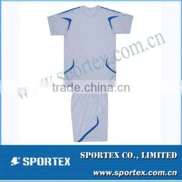 OEM Popular New Men Soccer Uniform Set