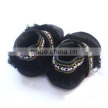 Soft Leather Chinese Folk Design Baby Moccasin Shoes photo-4