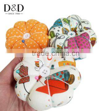 D&D Pumpkin Fabric Needles Pin Cushion Sewing With Elastic Wrist Belt photo-2