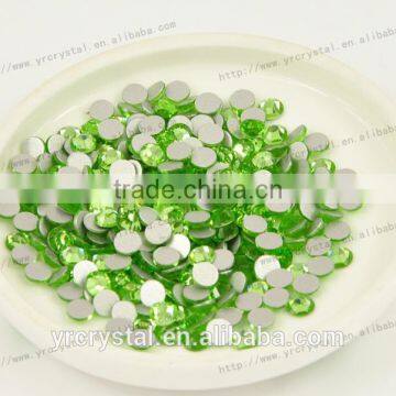 Round shape peridot color silver base crystal rhinestones flat back glass bead