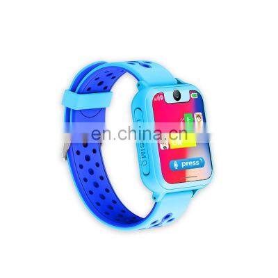 Hot selling Q6 SOS Remote monitor gps Tracking Kids smart watch art watch with Real-time GPS Monitor kids gps sos smart watch