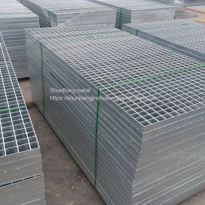 Steel grating of car washing room