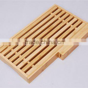 "2015 hot sale healthy bamboo bread cutting board"