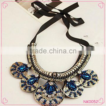 2015 newest bling bling rhinestone collar necklace Korea popular jewelry short joker necklace