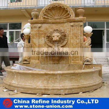 wall fountain carved with lion for decoration