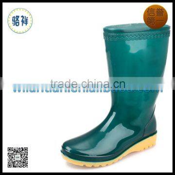 Women work boots