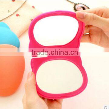 2014 hot selling mini decorative portable cosmetic silicone mirror