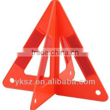 reflective warning triangle with E-MARK