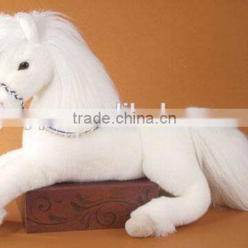 22" Grace White Floppy Horse