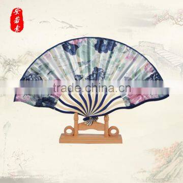 Chinese Traditional Tissue Paper Fans with Customized Designs