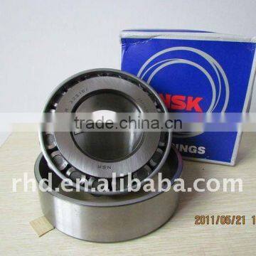 High quality NSK HR30215J tapered roller bearing made in Japan