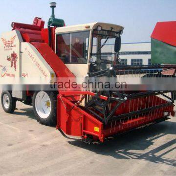 Widely used soybean combine harvester