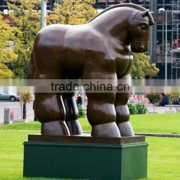 Bronze Modern Abstract Fernando Botero Sculpture Fat Hand Sculpture for Garden Decoration photo-5