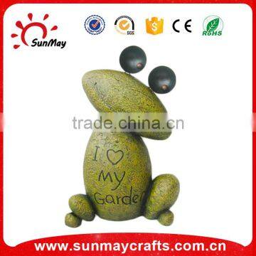 Polyresin Garden Frog Figurine With Flower Pot photo-3
