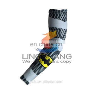 2016 Hot Wholesale New Design Color Printing Elastic UV Protection Quick Drying Breathable 100%Polyester Sports Wear Arm Sleeves photo-2