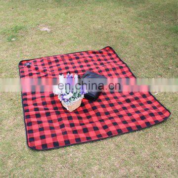 Portable Checked Design Waterproof Fleece Blanket photo-3