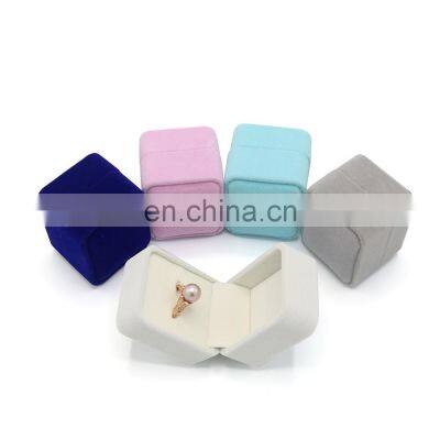 China Supplier Promotion Colorful Velvet Boxes Jewelry Gift Box Ring Packaging Box