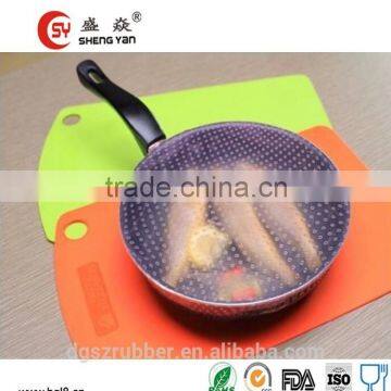 FDA&LFGB easy cleaning silicone preservative film safety recycled silicone film                        
                                                Quality Choice