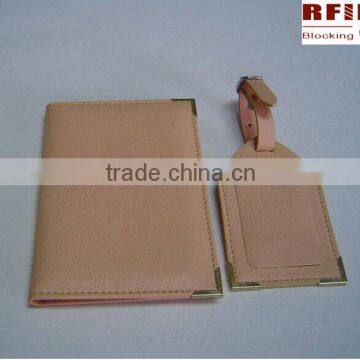 Genuine Leather Rfid Blocking Passport Holder and Luggage tag for set                        
                                                Quality Choice