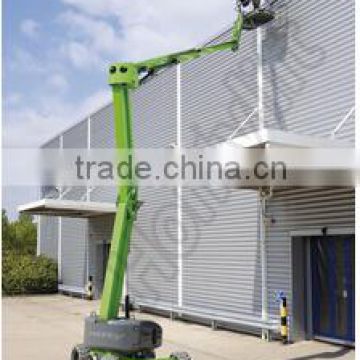 Self-propelled telescopic boom lift