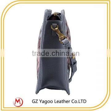 Latest Handicraft Acrylic Leather Clutch Bag photo-4