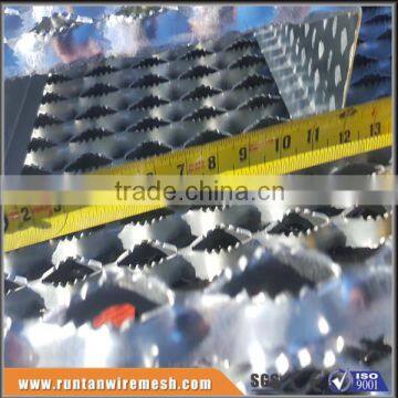 Hot Dipped Galvanized Diamond Perforated Grip Strut Safety Grating (Trade Assurance) photo-2