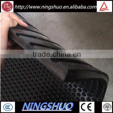 Trade Assurance Round Dot Stall Floor Mat, Stable Walkway Rubber Mat
