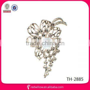 New arrival fashion pearl diamante metal flower brooches