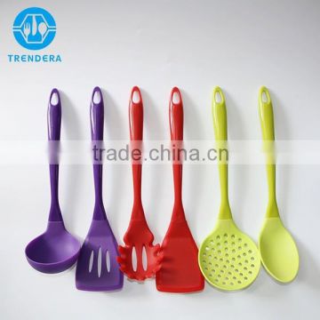 Durable silicone hotel kitchen utensils