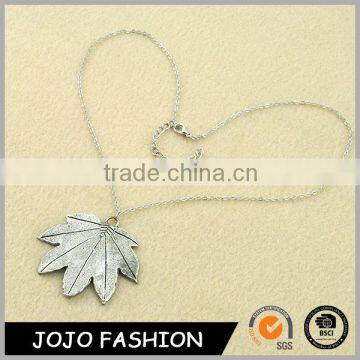 New style simple design leaf shaped pendant silver necklace