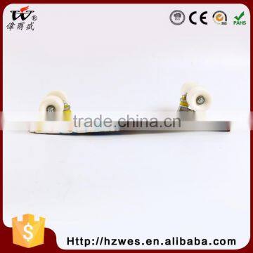 70kgs Top ABS Deck Material PU Wheels OEM Fish Shape Skateboard photo-4