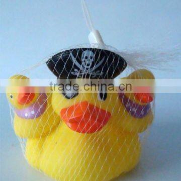 High quality floating rubber pirate shape duck family baby bath toy set