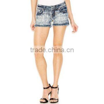 Aztec-Print Frayed Short Shorts, Medium Wash photo-2
