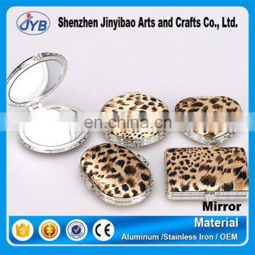 Leopard fashionable and elegant mirror