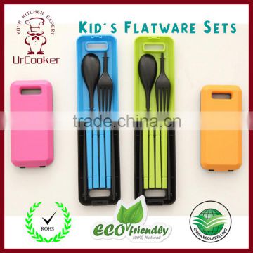 Practical 3 pieces pack green plastic Kitchenware Kid's Flatware Sets