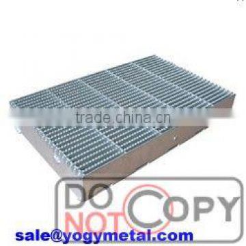 Heavy duty galvanized steel grating fencing