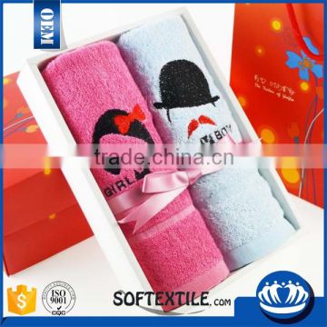 Promotional luxury embroidered face towel wedding favor                        
                                                Quality Choice