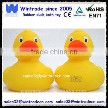 Bath toy yellow race duck weighted with numbers