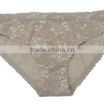 Seamless laser cut panty with mesh jacquard