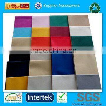 Beautiful Waterproof 100% pp nonwoven fabric tablecloth