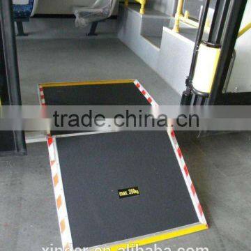 FMWR Series Fold Manual Aluminium Wheelchair Ramp for Low Floor Bus
