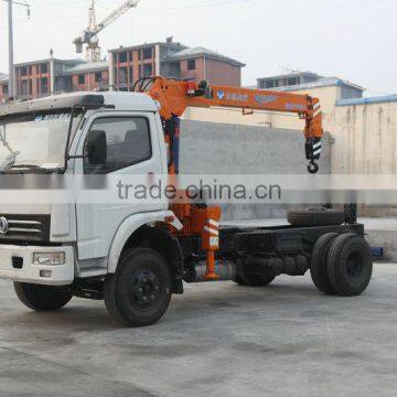 Hand Operated Lifting Equipment on Truck, Model No.: SQ3.2S3, 3.2ton Truck Crane With Telescopic Booms.