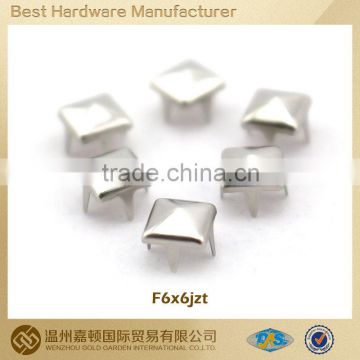 high grade metal stud with 4 claws