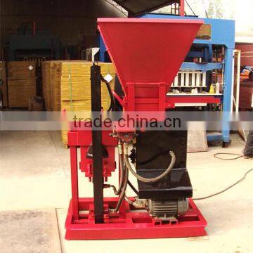 China Hydraulic Small Clay Block Brick Making Machine SR 1-25 photo-2