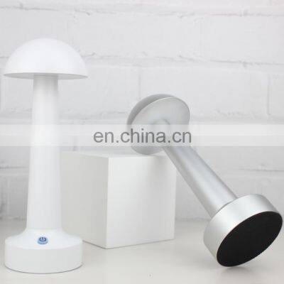 Giftwhole design Waterproof IP54 Aluminum 3.5W 5200mAh led rechargeable cordless table lamp for restaurant