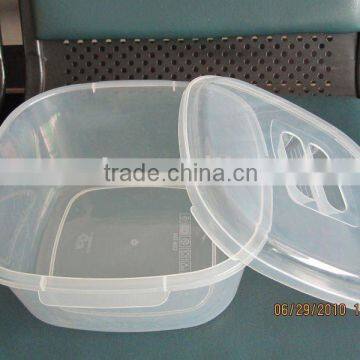 Plastic food storagecontainers