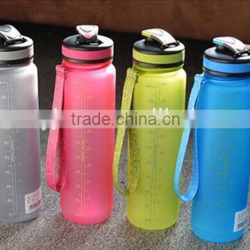 2016 hot sell Large plastic water bottles With Rope travel and sport bpa free water bottle 1000ml outdoor creative cup