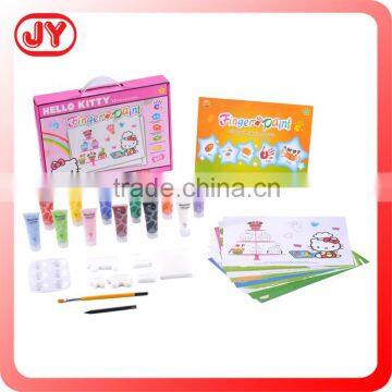 Non-toxic finger nail paint for kids play